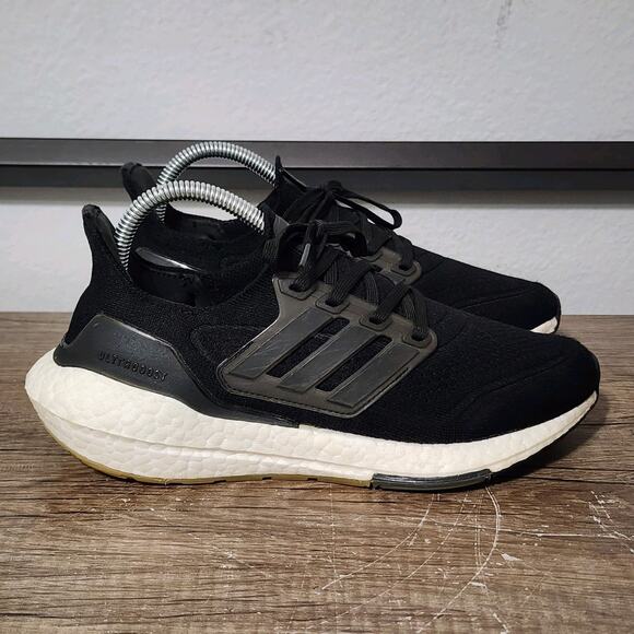 Adidas Ultraboost 21 Women's Athletic Running Shoes Sneakers Size 7 Black - Picture 3 of 9